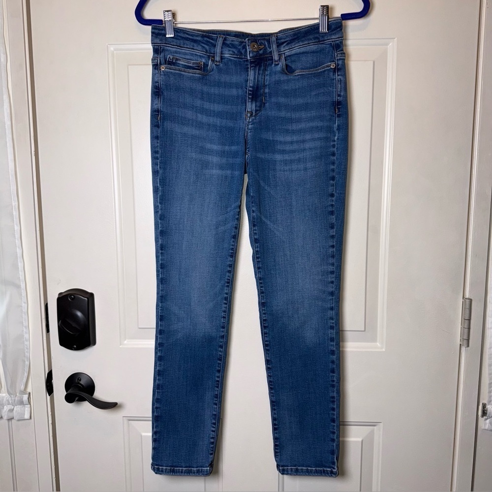 J. Jill Boyfriend Straight Leg Size 6 Petite Ankle Jean, Medium Wash